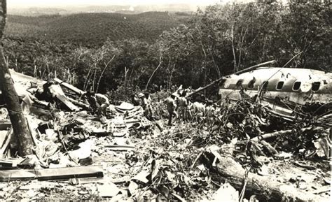 japan airlines crash 1977